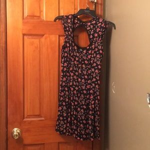 Black short sleeve floral open back dress